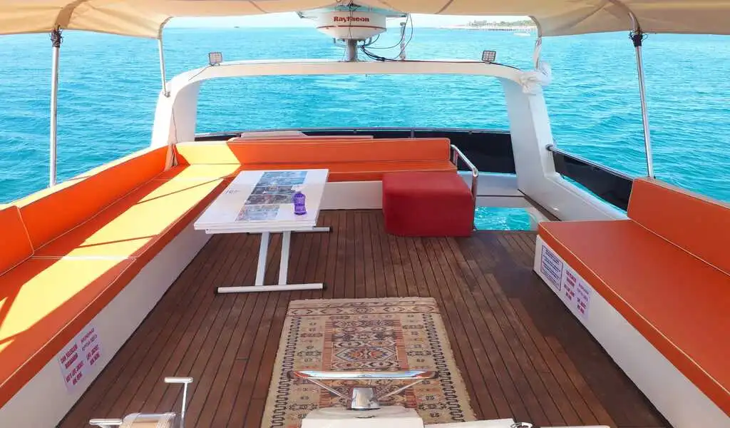 Side Yacht Rental 20m Custom Built